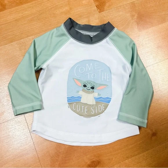 Baby Gap Star Wars Baby Yoda Coke to the Cute Side Rashguard & Shorts Size 6-12M